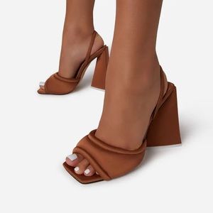 Peep Toe Padded Mules Brown